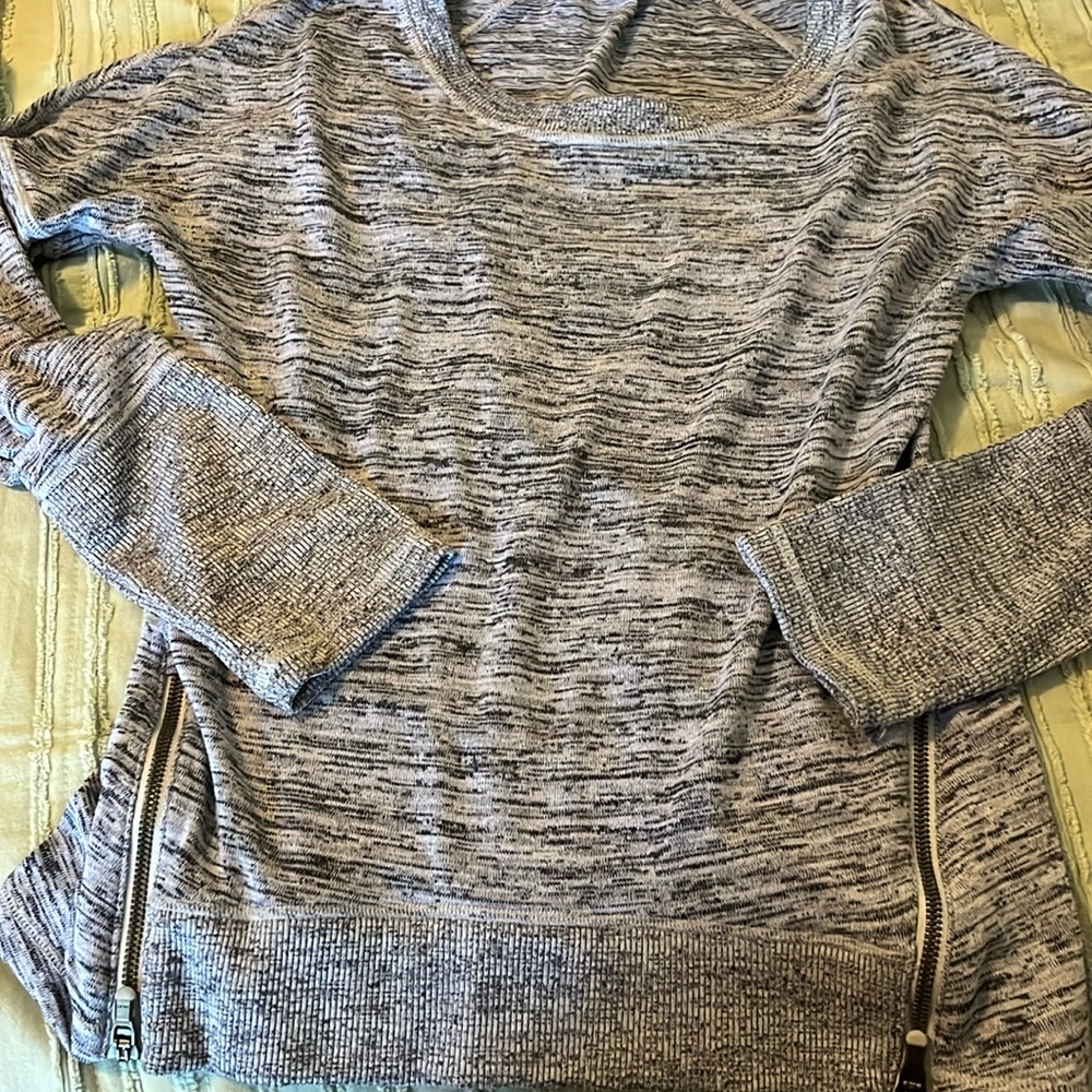 Athleta Women’s Sweatshirt